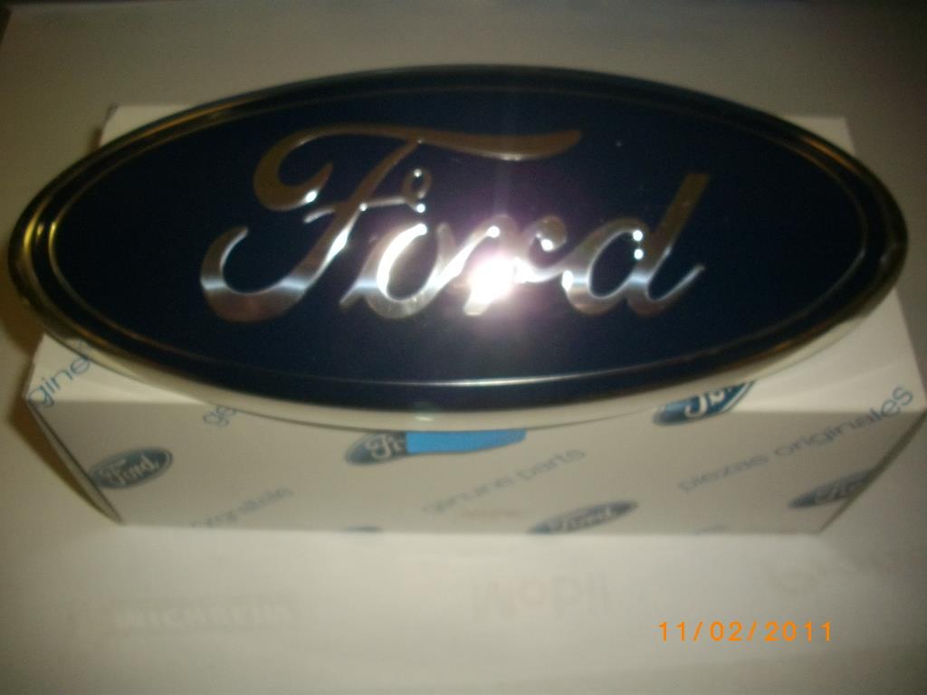 Bild des Artikels für Ford-Oval Emblem vorne für Ford Transit 2006-2013